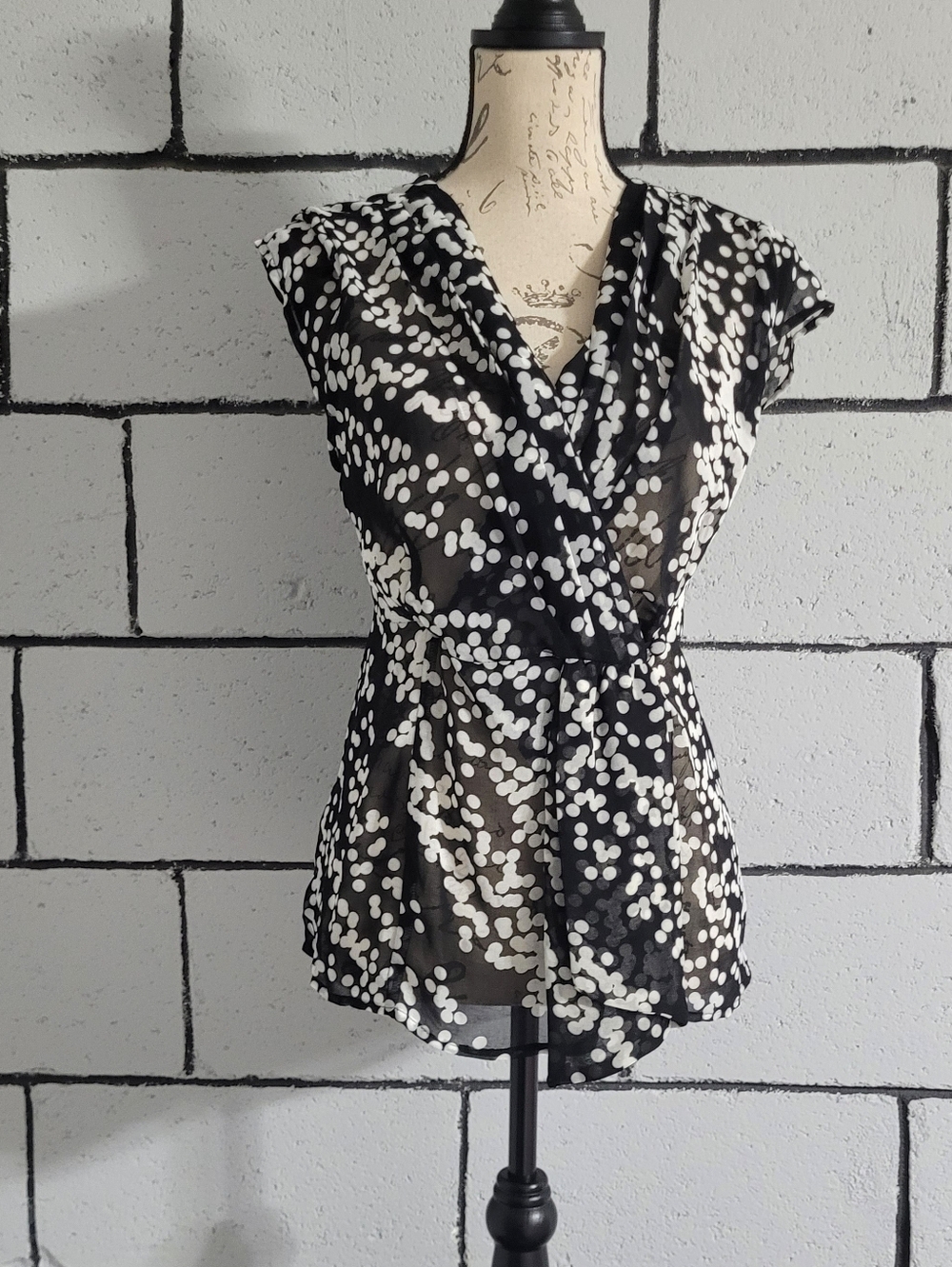 BUNDLE SALE! NWT Banana Republic Black & White Dot Wrap Front Top Sz LP